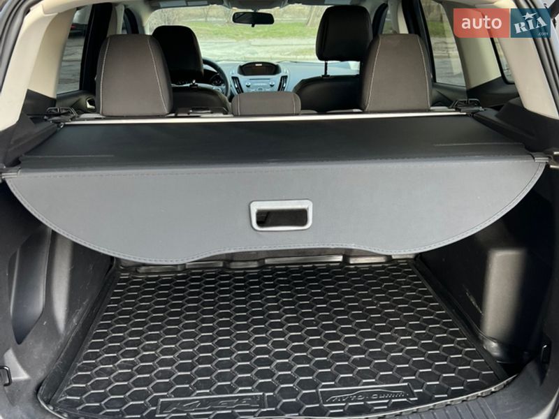 Позашляховик / Кросовер Ford Escape 2017 в Запоріжжі