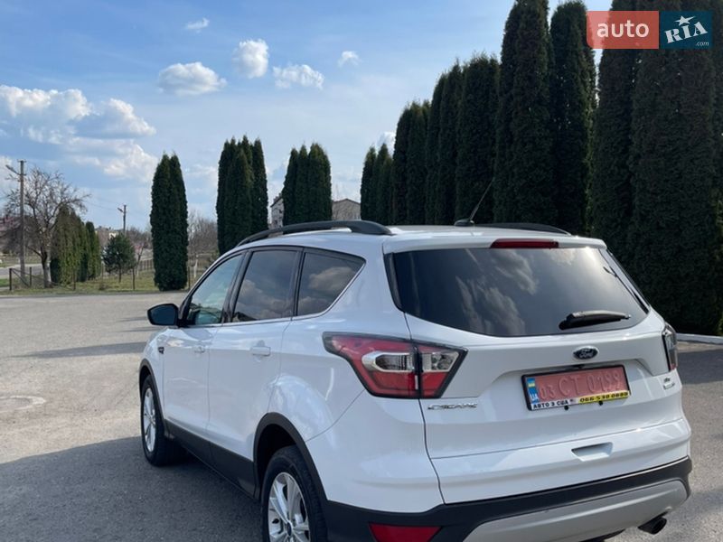 Позашляховик / Кросовер Ford Escape 2016 в Дубні фото 9 Позашляховик / Кросовер Ford Escape 2016 в Дубні
