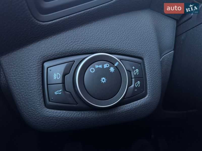 Внедорожник / Кроссовер Ford Escape 2018 в Киеве фото 18 Внедорожник / Кроссовер Ford Escape 2018 в Киеве