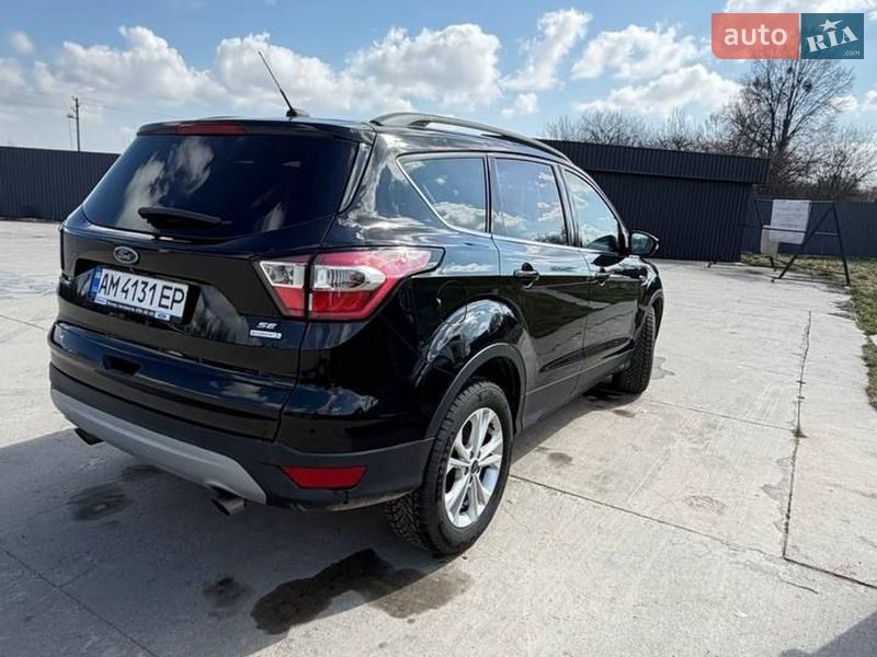 Позашляховик / Кросовер Ford Escape 2018 в Житомирі