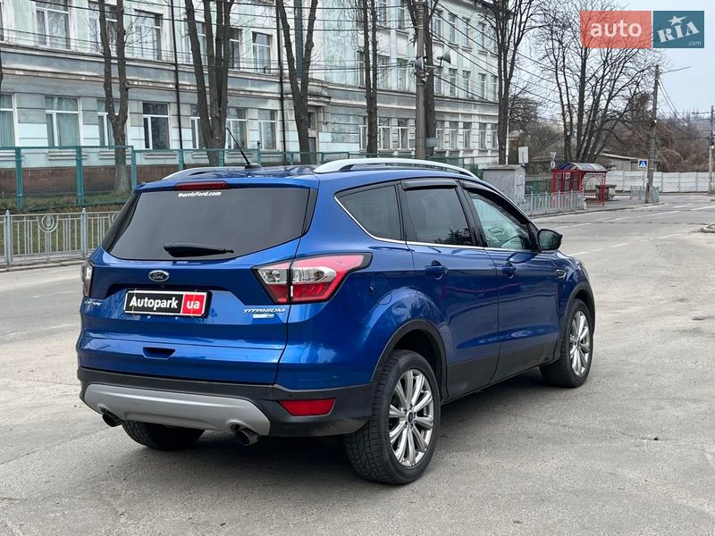 Внедорожник / Кроссовер Ford Escape 2017 в Киеве