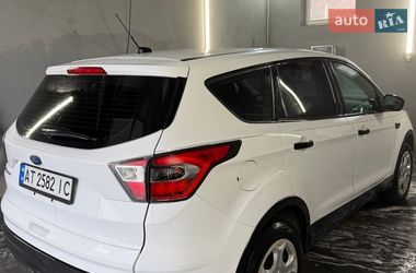 Внедорожник / Кроссовер Ford Escape 2016 в Тысменице