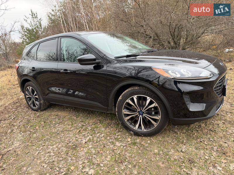 Внедорожник / Кроссовер Ford Escape 2021 в Чернигове