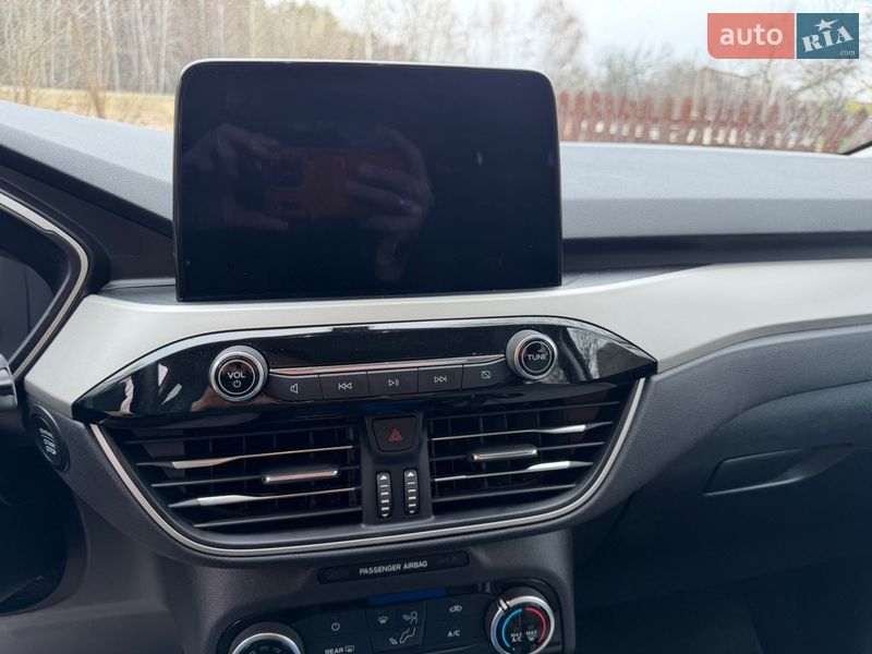 Внедорожник / Кроссовер Ford Escape 2021 в Чернигове