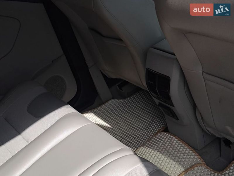 Внедорожник / Кроссовер Ford Escape 2014 в Харькове фото 26 Внедорожник / Кроссовер Ford Escape 2014 в Харькове