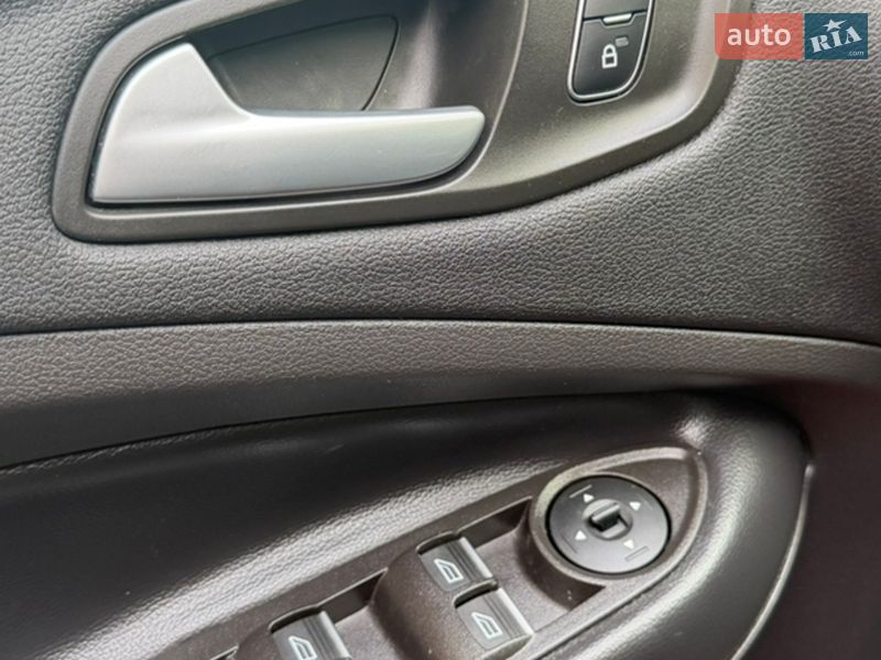 Внедорожник / Кроссовер Ford Escape 2019 в Сумах