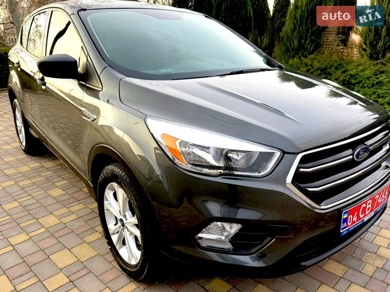 Внедорожник / Кроссовер Ford Escape 2017 в Днепре