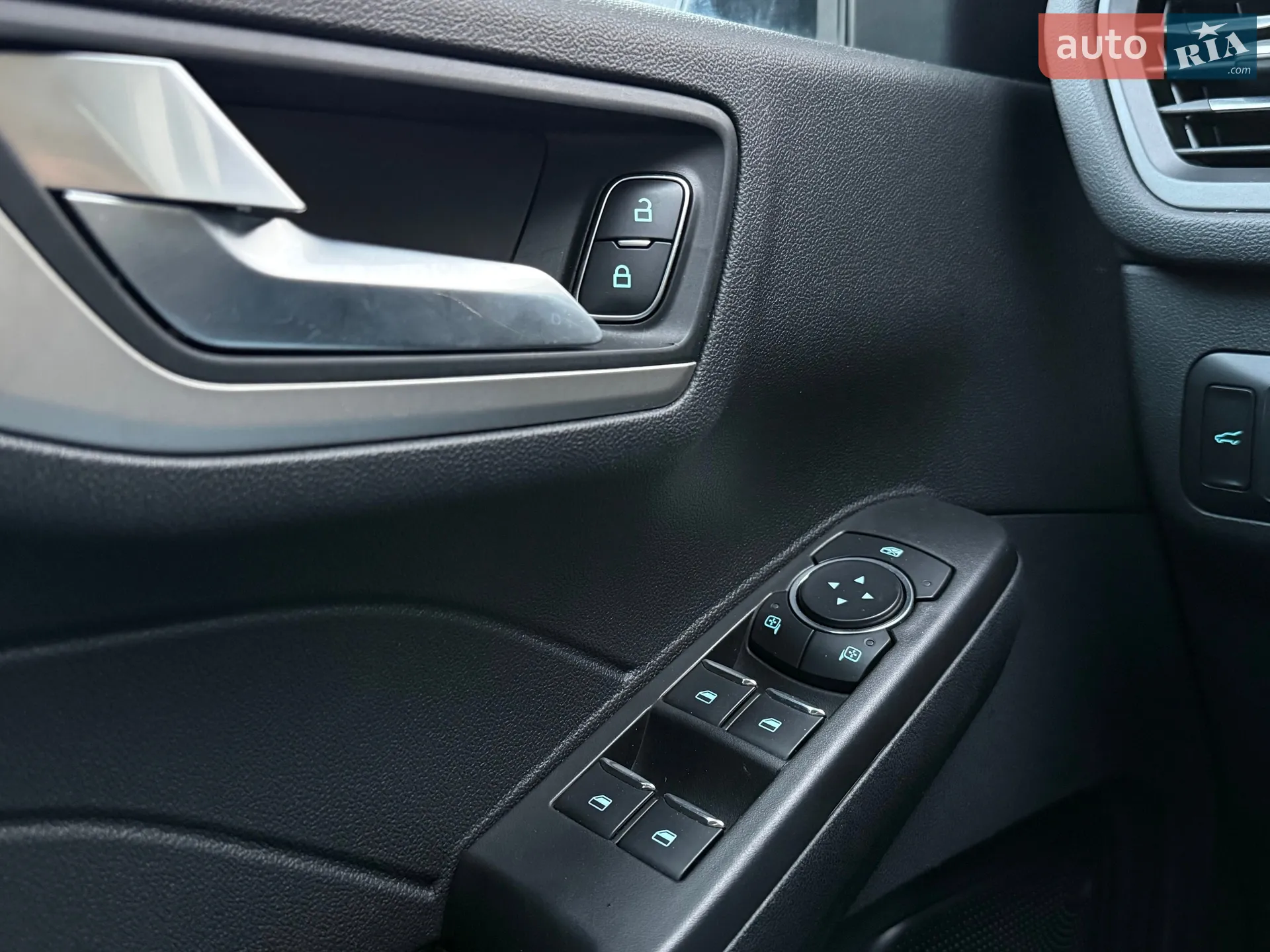2021 Ford Escape - мініатюра 28