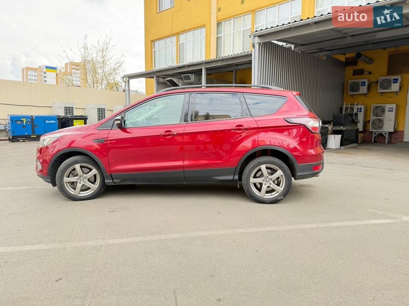 Внедорожник / Кроссовер Ford Escape 2016 в Киеве фото 4 Внедорожник / Кроссовер Ford Escape 2016 в Киеве