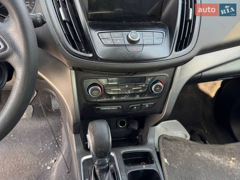 Позашляховик / Кросовер Ford Escape 2017 в Львові