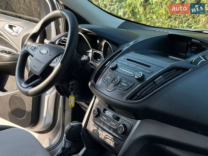 Внедорожник / Кроссовер Ford Escape 2017 в Львове