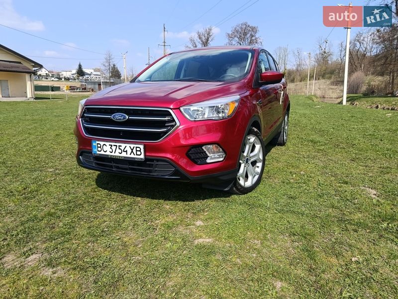 Внедорожник / Кроссовер Ford Escape 2018 в Львове