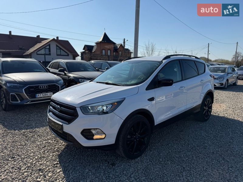 Позашляховик / Кросовер Ford Escape 2019 в Івано-Франківську