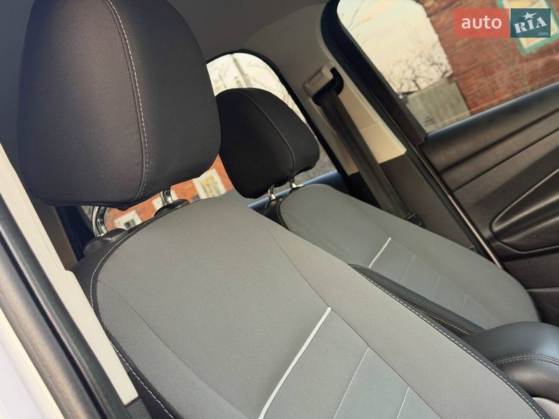 Позашляховик / Кросовер Ford Escape 2014 в Охтирці