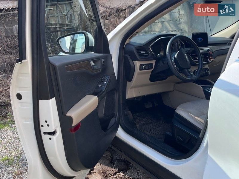 Внедорожник / Кроссовер Ford Escape 2020 в Каменском фото 7 Внедорожник / Кроссовер Ford Escape 2020 в Каменском