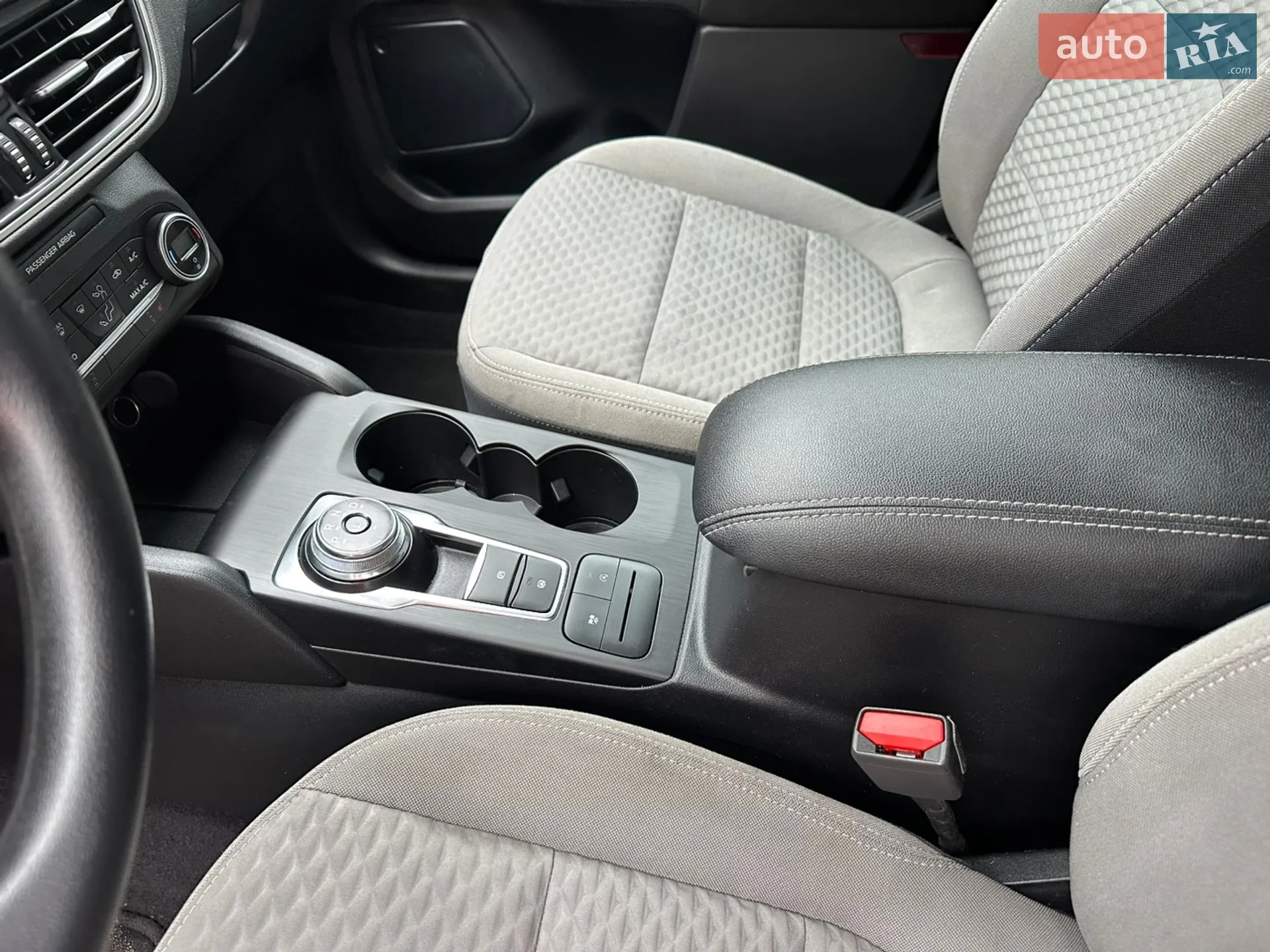 2020 Ford Escape - мініатюра 10