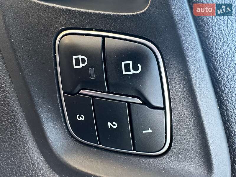 Внедорожник / Кроссовер Ford Escape 2018 в Киеве фото 26 Внедорожник / Кроссовер Ford Escape 2018 в Киеве