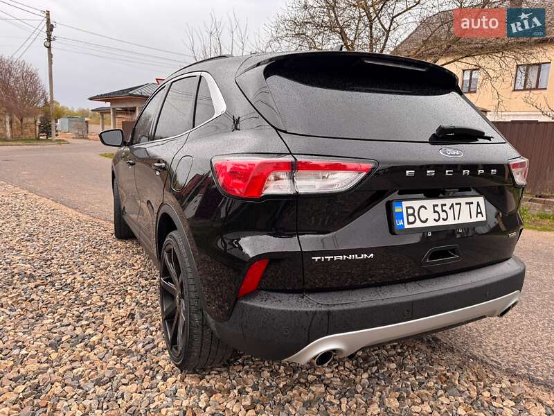Внедорожник / Кроссовер Ford Escape 2020 в Ивано-Франковске