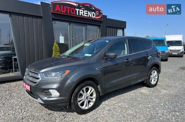 Позашляховик / Кросовер Ford Escape 2017 в Львові