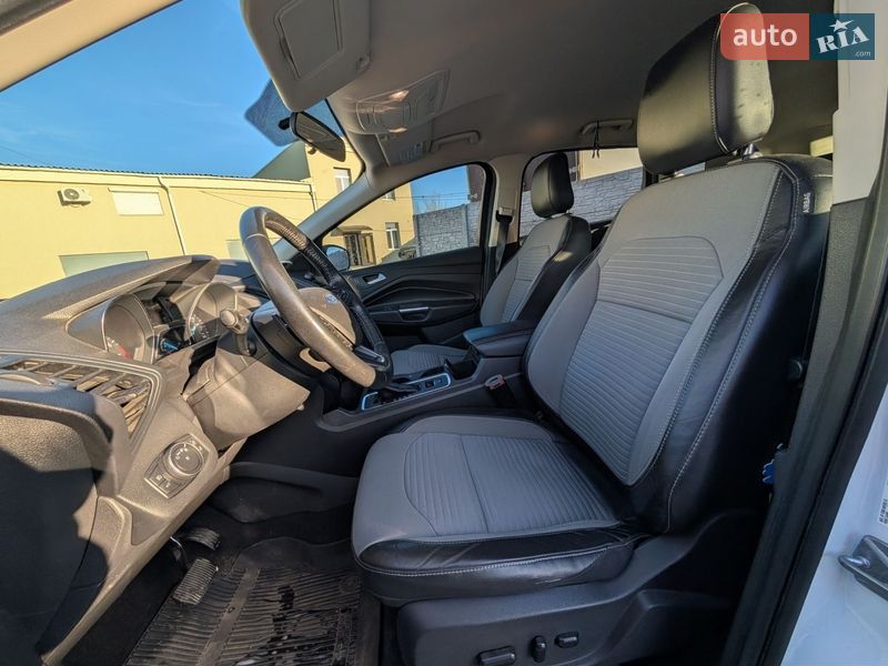 Внедорожник / Кроссовер Ford Escape 2018 в Днепре