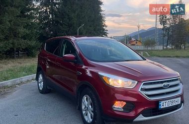 Позашляховик / Кросовер Ford Escape 2017 в Верховині