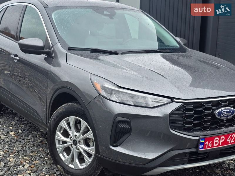 Позашляховик / Кросовер Ford Escape 2023 в Львові