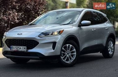 Позашляховик / Кросовер Ford Escape 2020 в Львові