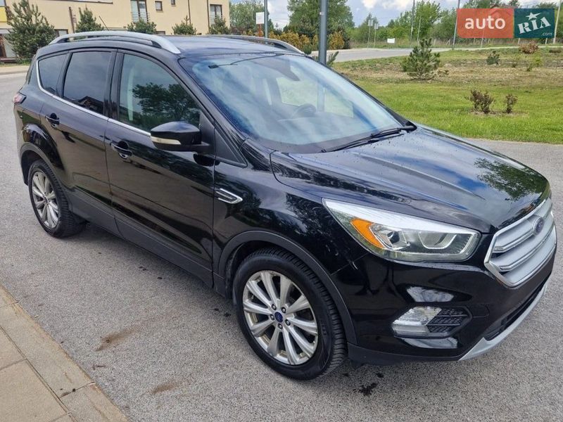 Позашляховик / Кросовер Ford Escape 2017 в Львові