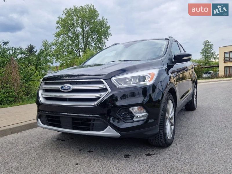 Позашляховик / Кросовер Ford Escape 2017 в Львові