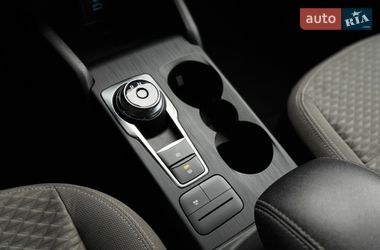 Внедорожник / Кроссовер Ford Escape 2022 в Киеве