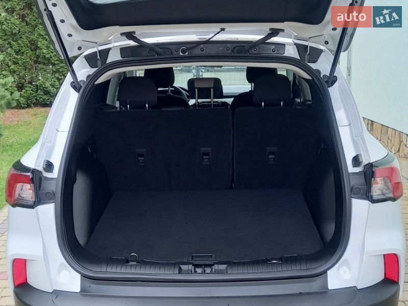 Позашляховик / Кросовер Ford Escape 2022 в Львові