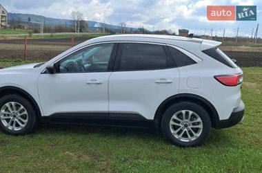 Внедорожник / Кроссовер Ford Escape 2021 в Золочеве