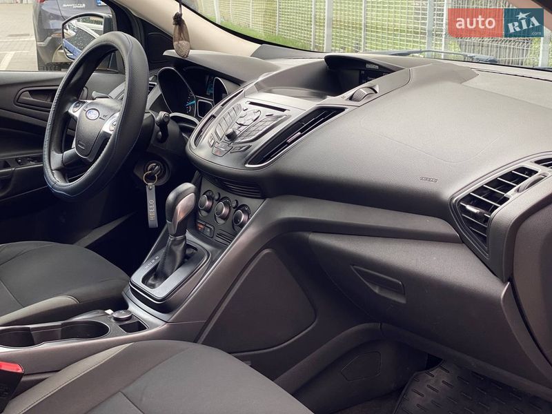 Позашляховик / Кросовер Ford Escape 2016 в Дніпрі