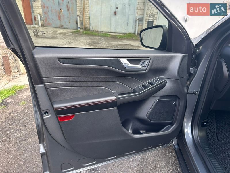 Внедорожник / Кроссовер Ford Escape 2023 в Запорожье