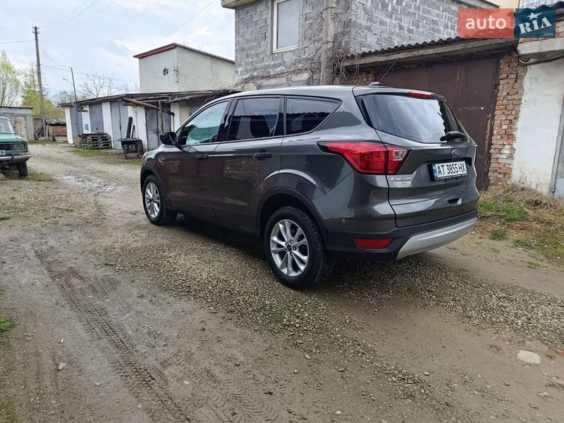 Позашляховик / Кросовер Ford Escape 2018 в Надвірній