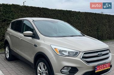Позашляховик / Кросовер Ford Escape 2017 в Львові