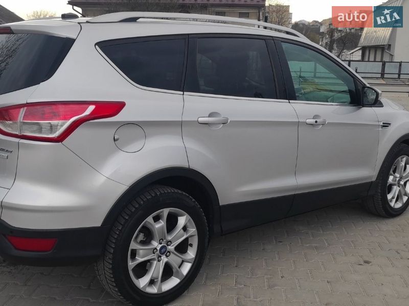 Внедорожник / Кроссовер Ford Escape 2013 в Монастыриске
