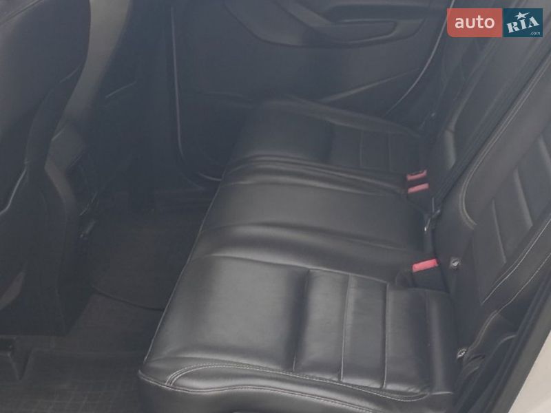 Внедорожник / Кроссовер Ford Escape 2013 в Монастыриске