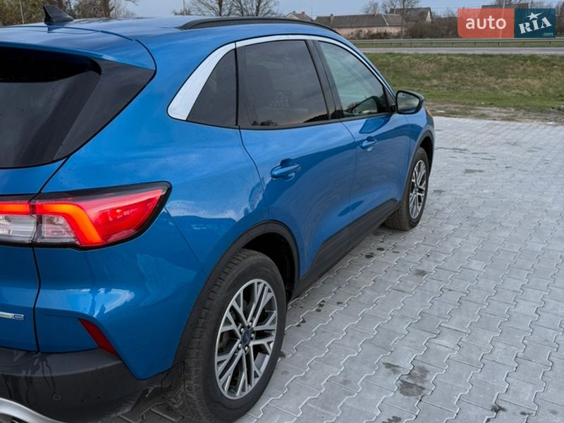 Позашляховик / Кросовер Ford Escape 2019 в Бродах