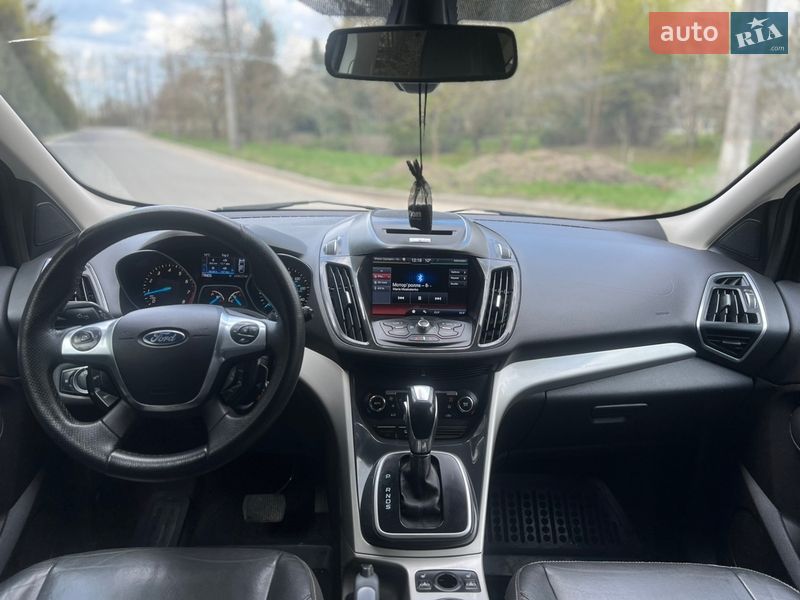 Внедорожник / Кроссовер Ford Escape 2013 в Ивано-Франковске