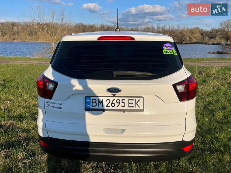 Позашляховик / Кросовер Ford Escape 2019 в Сумах