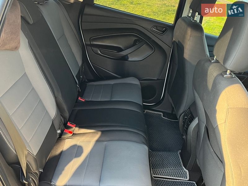 Позашляховик / Кросовер Ford Escape 2019 в Сумах