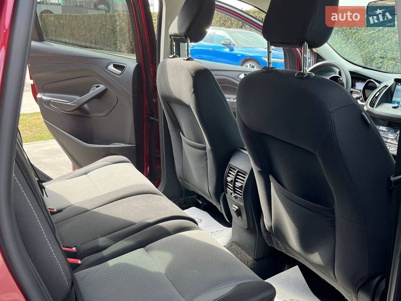 Позашляховик / Кросовер Ford Escape 2018 в Львові