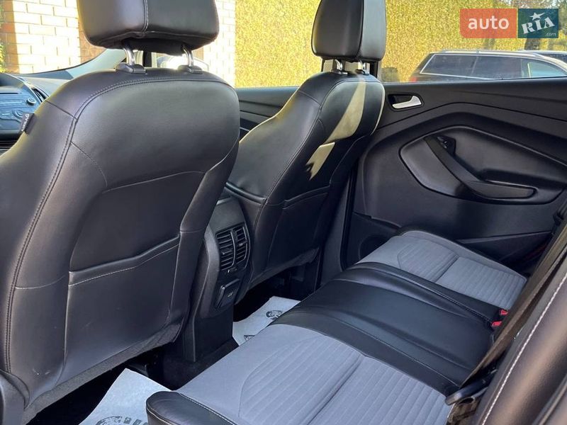 Позашляховик / Кросовер Ford Escape 2017 в Львові