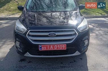 Внедорожник / Кроссовер Ford Escape 2017 в Львове