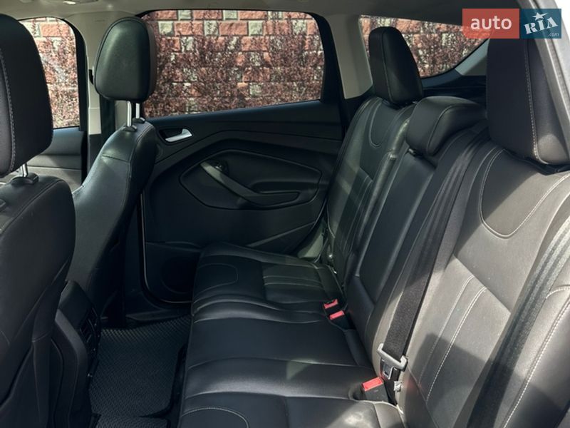 Позашляховик / Кросовер Ford Escape 2013 в Луцьку