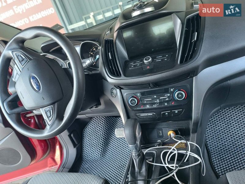 Позашляховик / Кросовер Ford Escape 2019 в Шепетівці фото 15 Позашляховик / Кросовер Ford Escape 2019 в Шепетівці