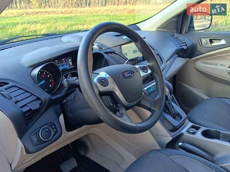 Позашляховик / Кросовер Ford Escape 2015 в Києві фото 9 Позашляховик / Кросовер Ford Escape 2015 в Києві