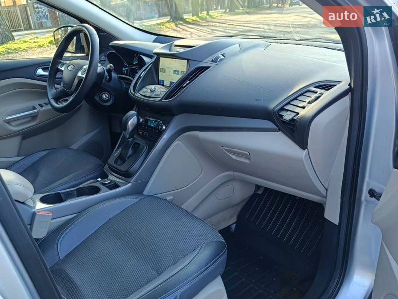 Позашляховик / Кросовер Ford Escape 2015 в Києві фото 26 Позашляховик / Кросовер Ford Escape 2015 в Києві