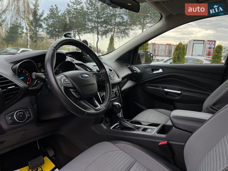Позашляховик / Кросовер Ford Escape 2017 в Львові фото 10 Позашляховик / Кросовер Ford Escape 2017 в Львові
